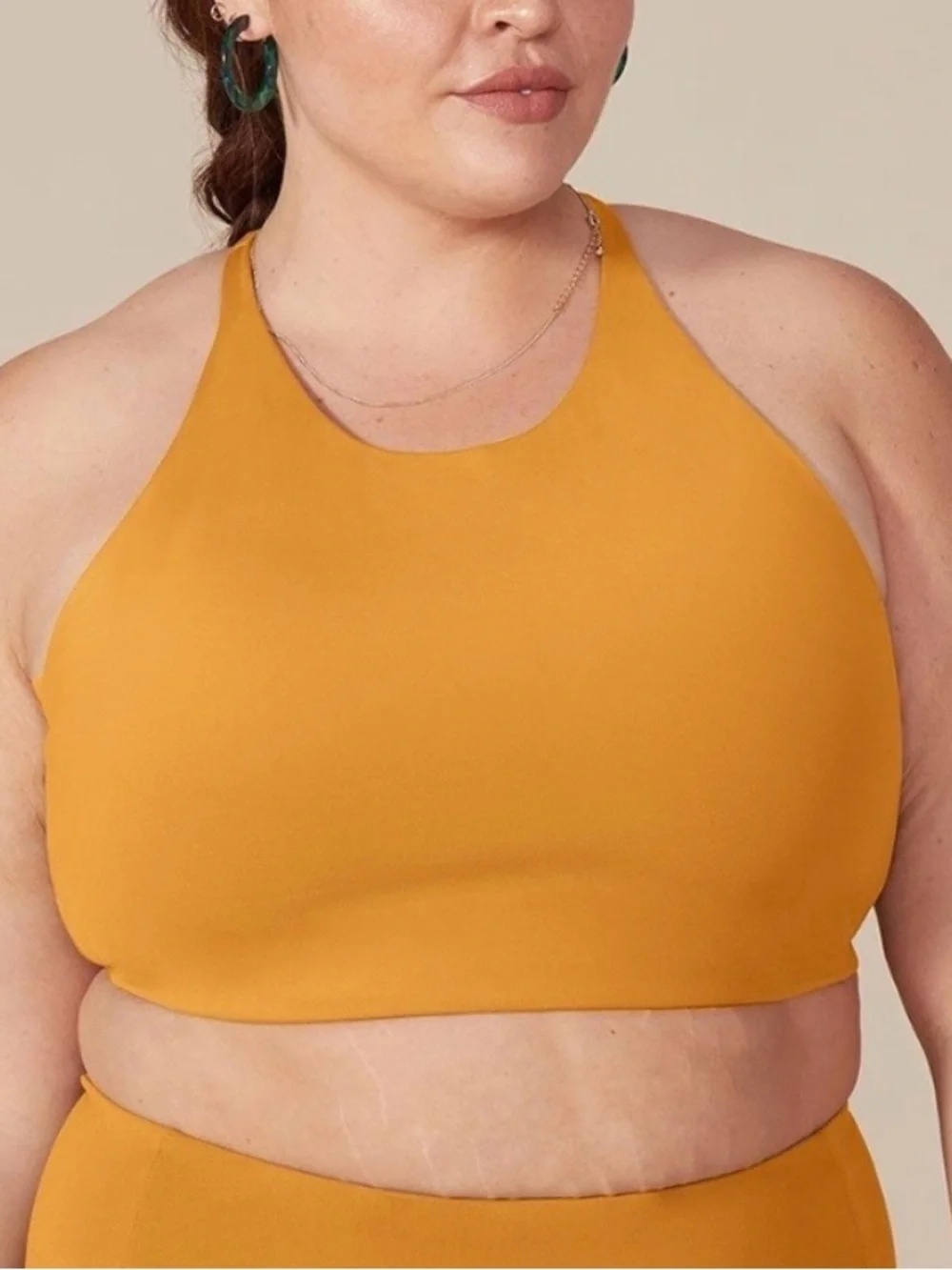 GIRLFRIEND COLLECTIVE Honey Gold Topanga High Neck Halter Sports Bra Size Medium